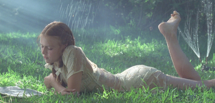 Dominique Swain in Lolita (1997). - HeadStuff.org
