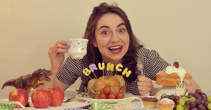 Hannah Mamalis at Comedy Brunch