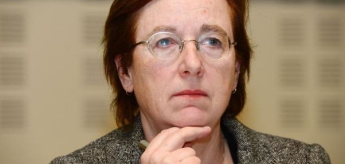 Carol Coulter - HeadStuff.org